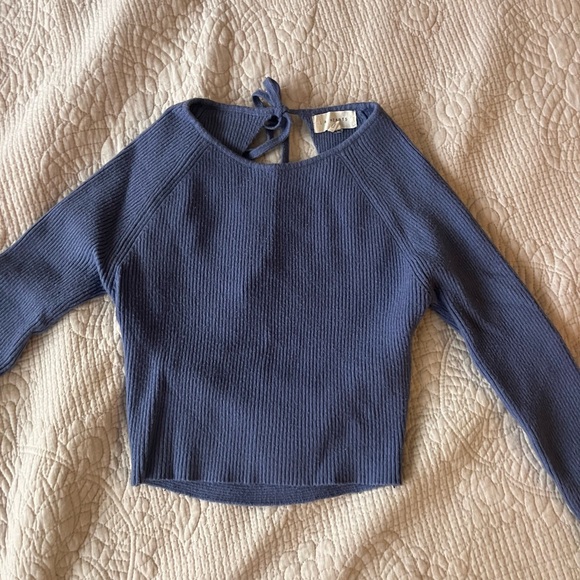 Brandy Melville open back tie top - Picture 2 of 2